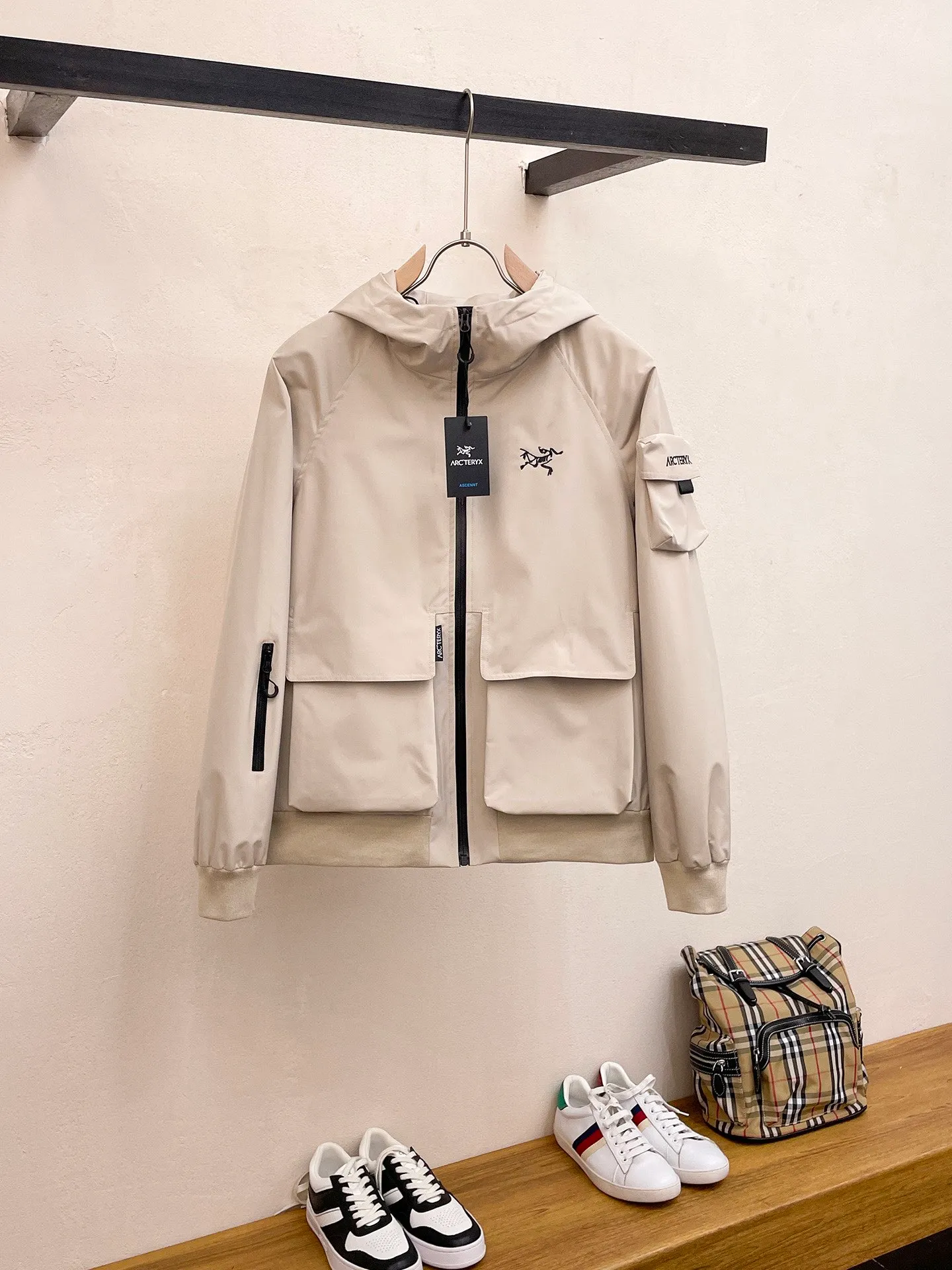 Same Style， ， 2026 New Arrival ， Original Premium Breathable ， ， ， Quality。 ， Sizes：M～3XL，